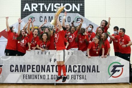 Quinta dos Lombos x Benfica - I Divisão Futsal Feminino Ap. Campeão 2020/21 - Campeonato Jornada 11