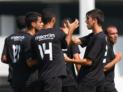 Gil Vicente V Trofense Pre Epoca 2013 14 Photos Leballonrond Fr