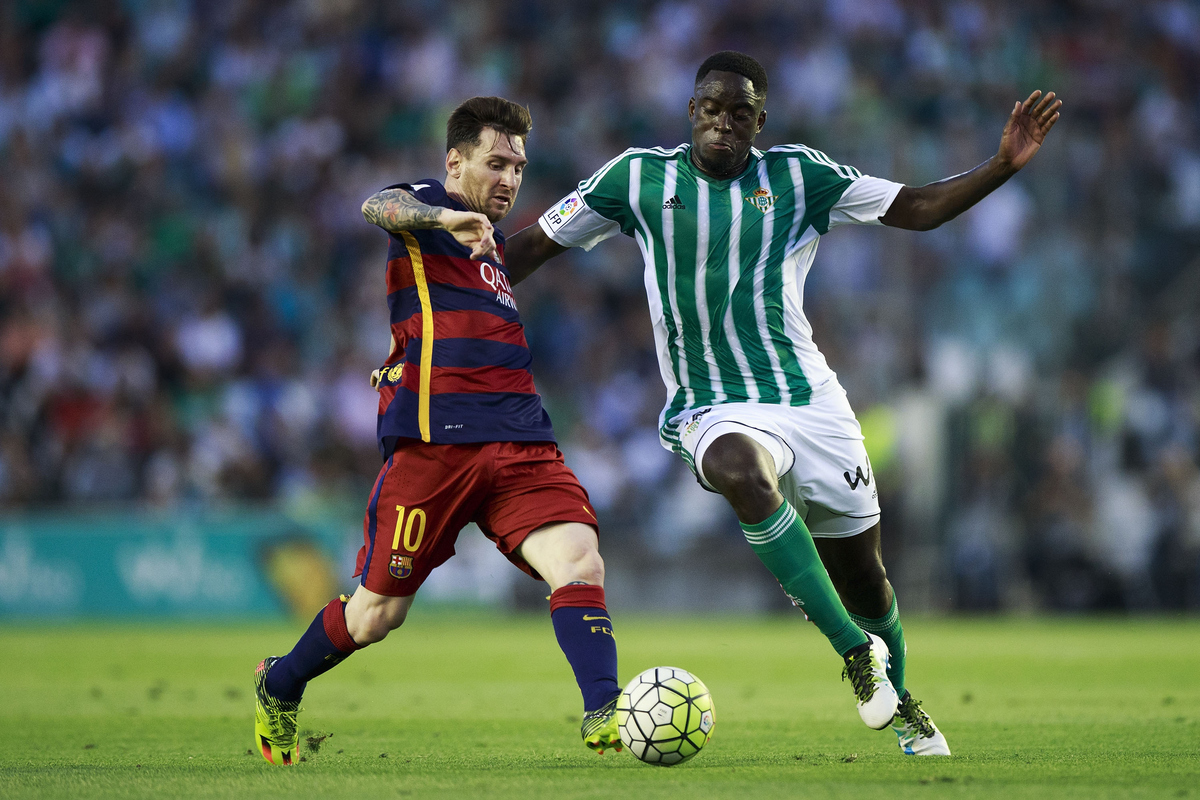 alfred n?diaye,jogador,lionel messi,real betis,equipa,barcelona,liga bbva 15/16,la liga :: Photos :: leballonrond.fr