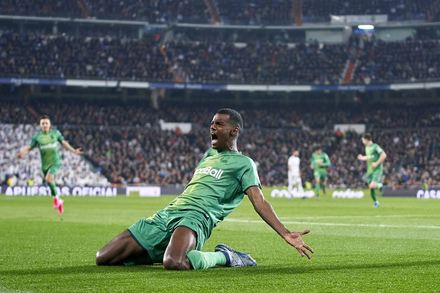 Real Madrid 3 4 Real Sociedad Copa Del Rey 2019 20 Details Du Jeu Leballonrond Fr