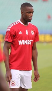 Junior Nzila (FRA)