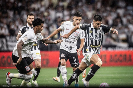 Corinthians 1-1 Santos