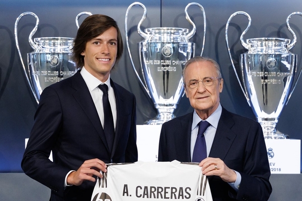 lvaro Carreras prsent au Real Madrid : Je suis parti enfant et je reviens homme