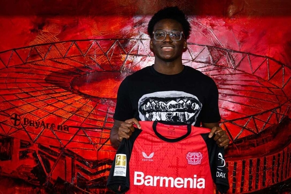 Bayer Leverkusen pche un jeune dfenseur dans le lac du PSG
