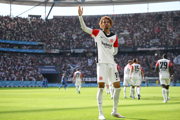 Liverpool conclut un accord pour signer Hugo Ekitik d'Eintracht Frankfurt