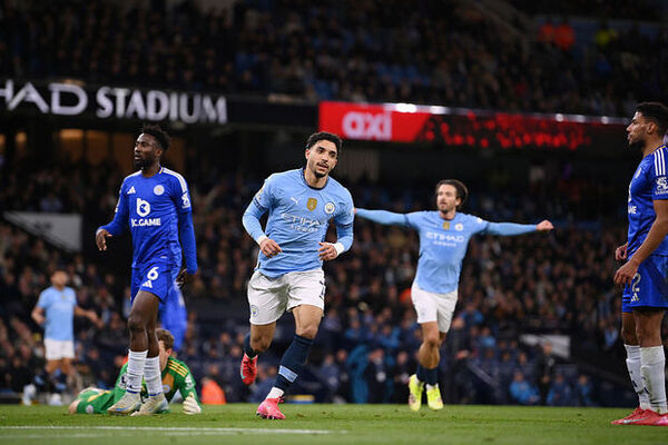 Manchester City domine Leicester City 2-0 en Premier League sans dvoiler le score