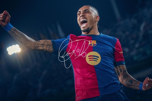 C'est officiel : Raphinha prolonge avec le Barcelone jusqu'en 2028