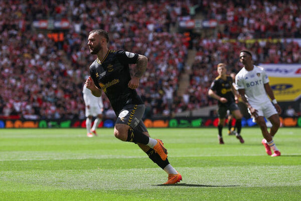 Southampton a vaincu Leeds United et a gagn la comption