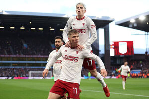 Aston Villa s'est inclin contre Manchester United