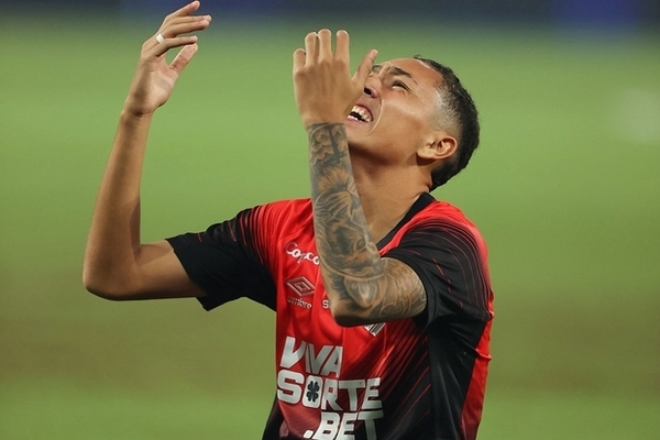 Athletico Paranaense triomphe contre Brusque et poursuit son invincibilit en Coupe du Brsil