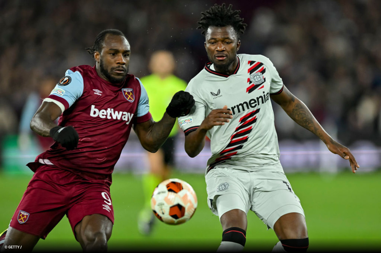 West Ham attend le moment appropri pour dcider de l'avenir de Michail Antonio